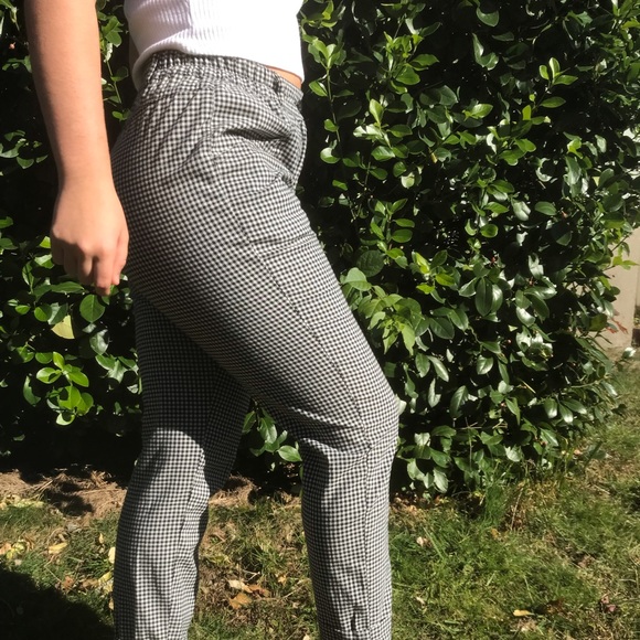Urban Outfitters Checkered Pants - Picture 2 of 4
